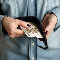 Минтруд предложил втрое увеличить минимальное пособие для безработных