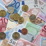За 3 дня курс евро рухнул на 87 копеек