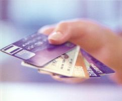 Экономим на покупках с помощью банковской карты